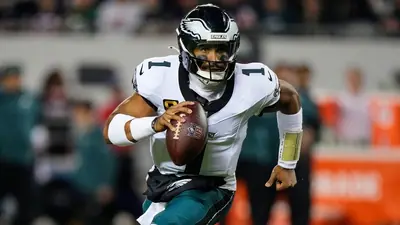 Jalen Hurts briefly exited the Philadelphia Eagles' Week 3 matchup against the Chicago Bears